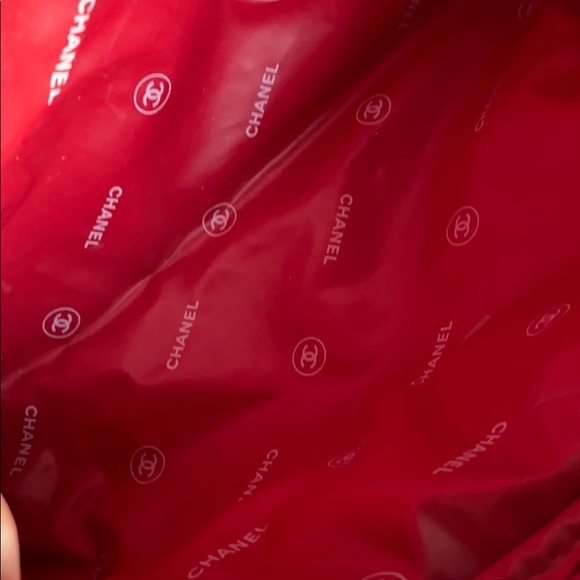 CHANEL RED COSMETIC CASE ----ITEM SOLD---- - Picture 7 of 8